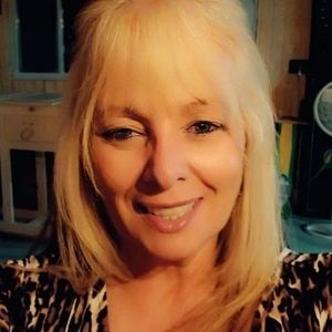 Meet your Posher, Deanna